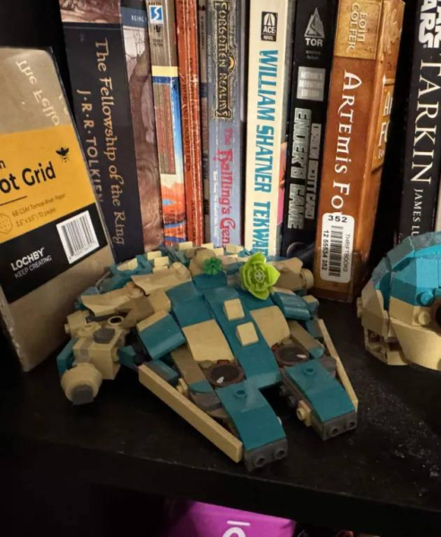 Lego Millennium Falcon